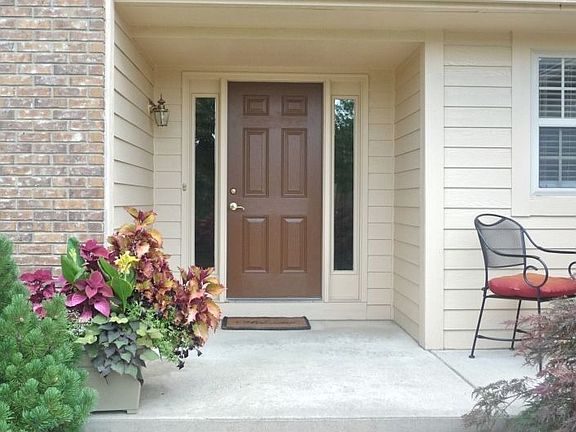 2nd image of 328 Wallace Dr