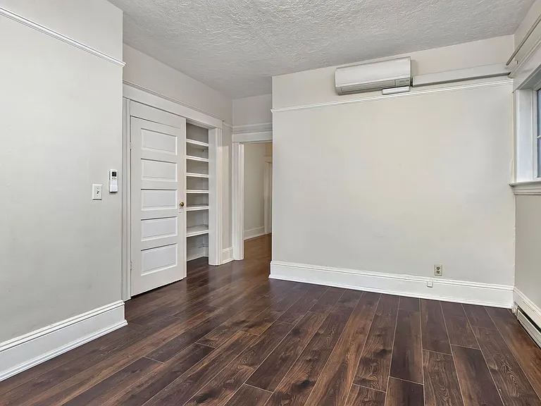 2360 NW Glisan St — Photo 3