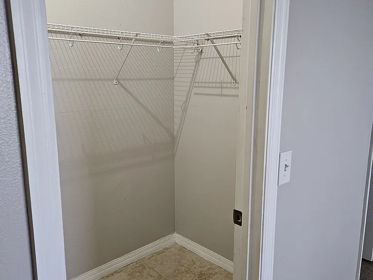 1335 Knollwood Dr — Photo 8