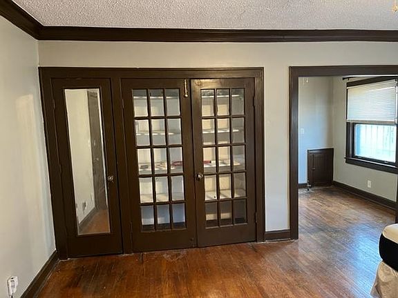 5th image of 4448 Virginia Ave APT 4