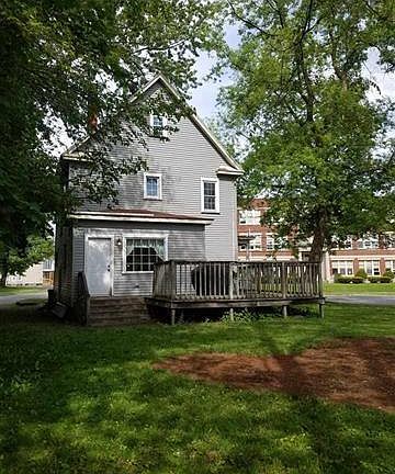 2nd image of 45 Sacandaga Rd