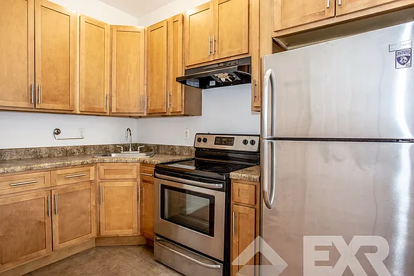 Rented by EXR | media 35