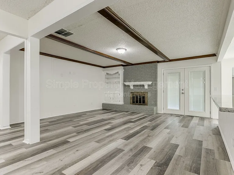 704 Pepperdine Ave — Photo 8