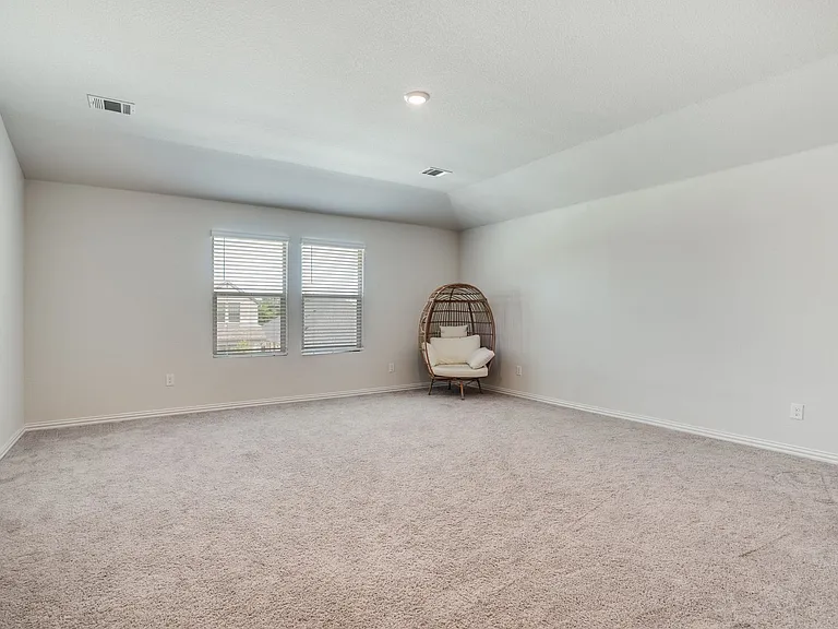 2401 Linto St — Photo 14