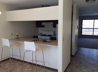 14199 Valley View Rd APT 204, Eden Prairie, MN 55344