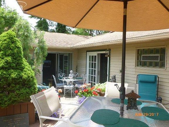 4th image of 3415 Briarwood Dr