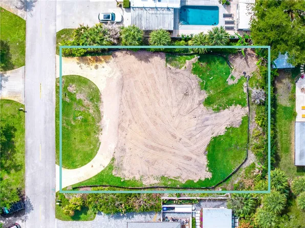 511 Gardenia Ln, Vero Beach, FL 32963