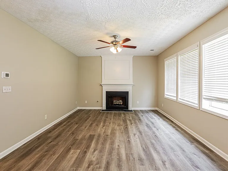 7050 Silver Bend Overlook — Photo 5