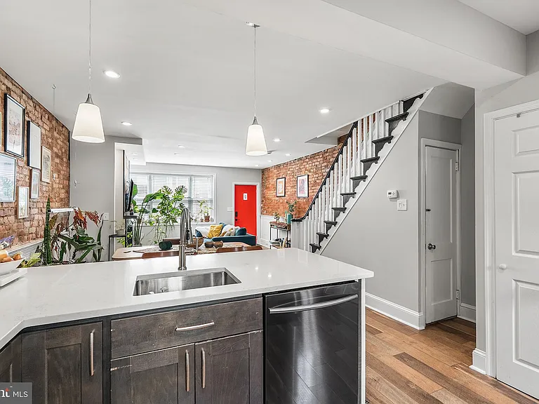 1316 S Dorrance St — Photo 14