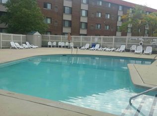 2121 S Wolf Rd #52611DFE1, Hillside, IL 60162