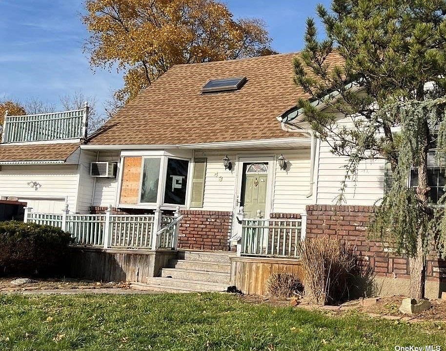 43 Burling Lane, West Islip, NY 11795 Zillow