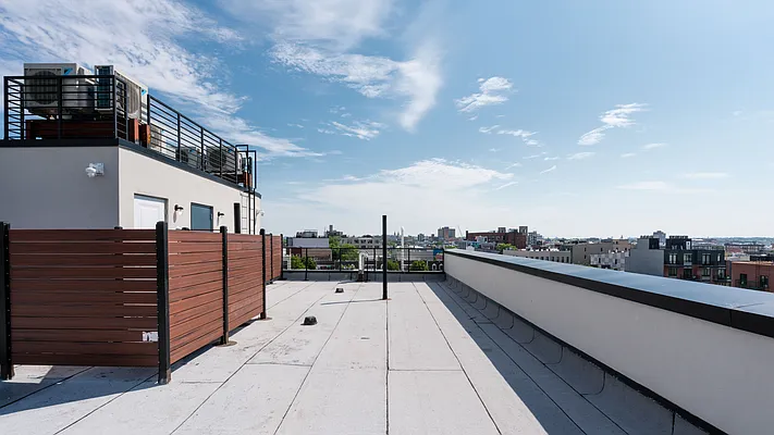 Rented by Nooklyn NYC LLC | media 50