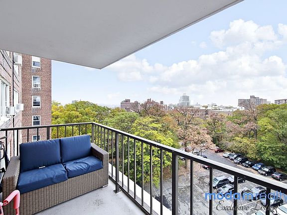 5th image of 4525 Henry Hudson Pkwy #B812