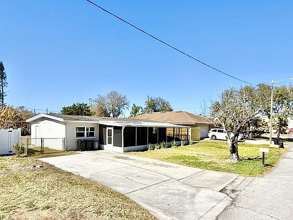 3rd image of 8972 67th St