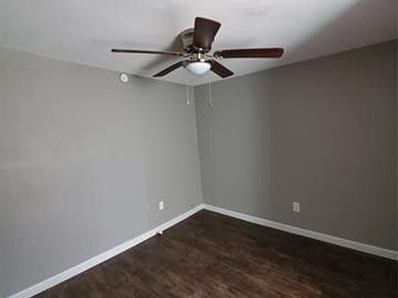 4th image of 2107 Pollard St
