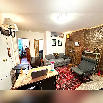 Rented by Bond New York | media 9