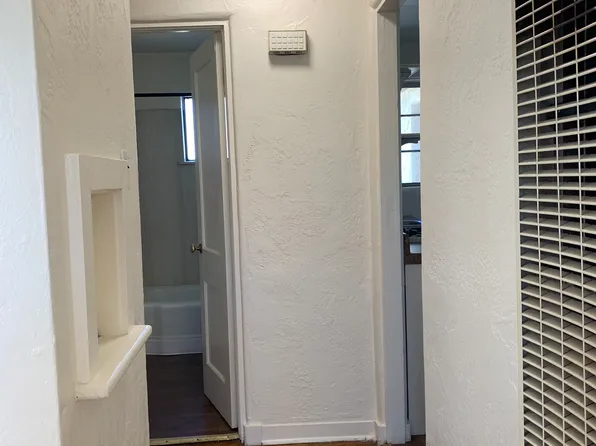 Charming & Totally Updated 1 Bedroom Apartment Downtown, 504 14th St SW #B, Albuquerque, NM 87102