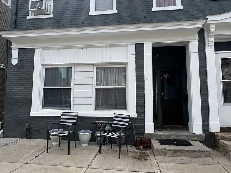 642-644 Walnut St — Photo 1