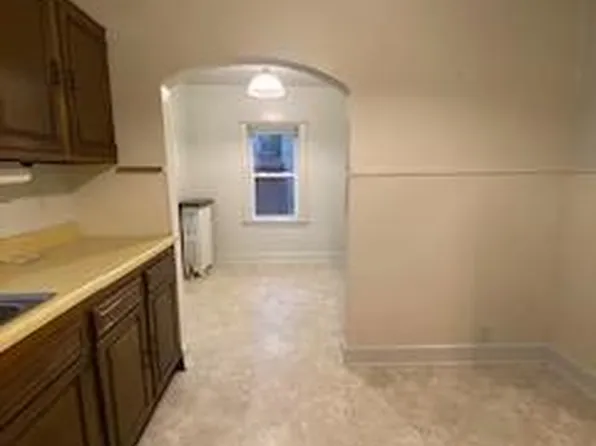 1114 E 22nd St, Hibbing, MN 55746