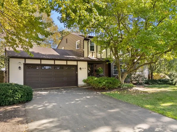 565 Center St, Galion, OH 44833