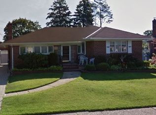 138 Miriam St, Bethpage, NY 11714