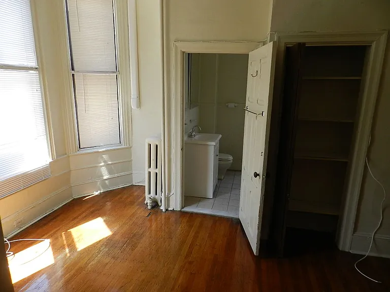 2230 Spruce St — Photo 5