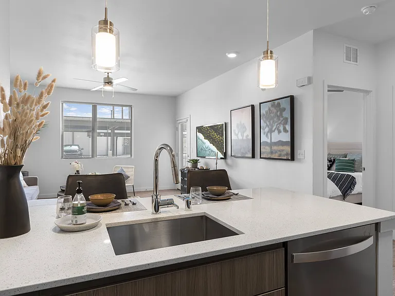 Cielo Luxury Living Apartments — Photo 8