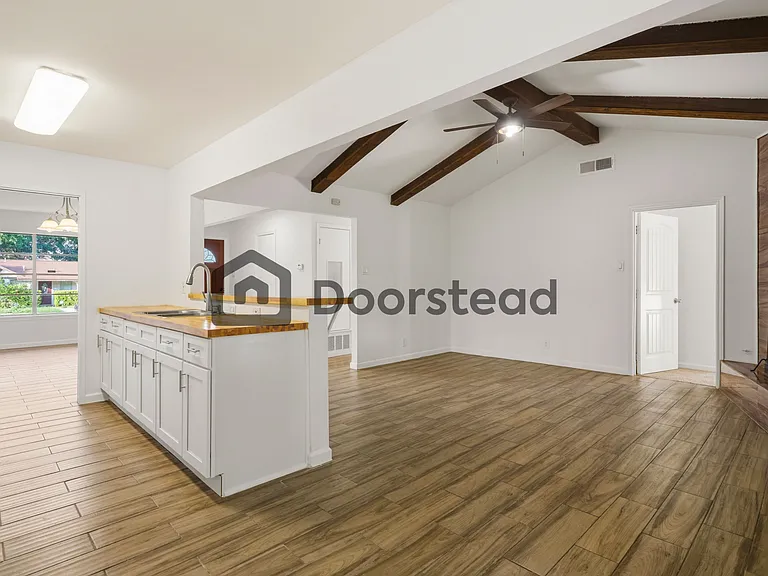 10915 Mount Ida — Photo 16