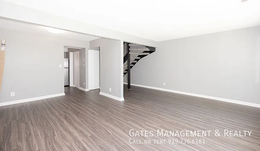 Newly Updated Chapel Hill Condo in Village Green Community! — Photo 4