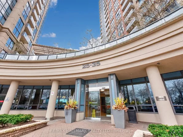 25 Viking Ln #2447, Toronto, ON M9B 0A1
