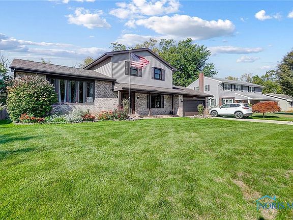 2nd image of 2026 Knollwood Dr