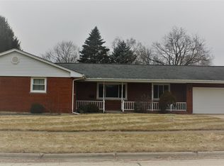 1811 Judy Ln, Dekalb, IL 60115