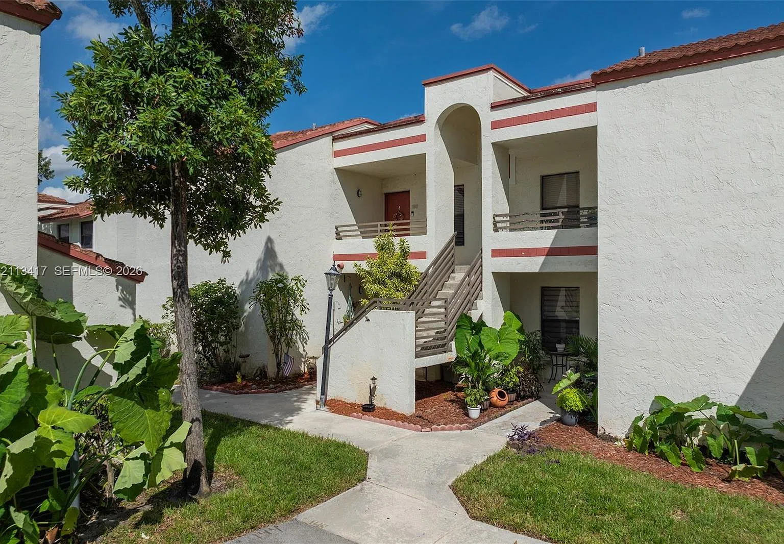 Pierpointe East Condo Two — Photo 1