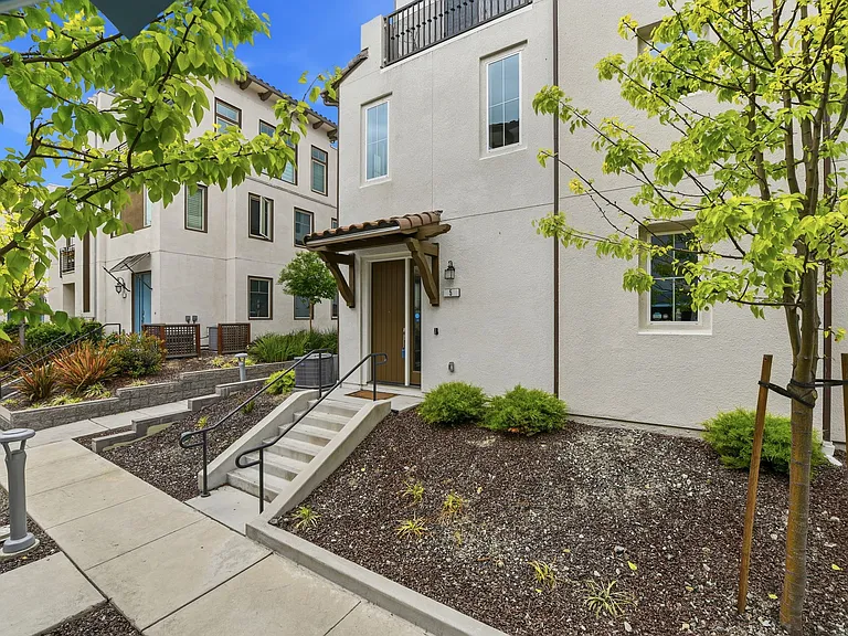 3078 Empoli Ln #5 — Photo 41
