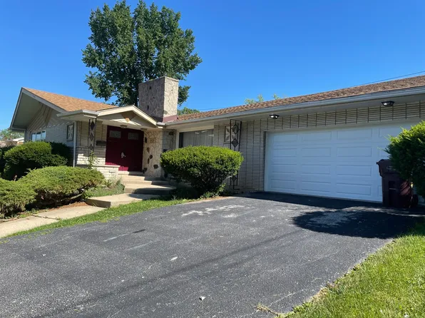 1202 Piacenti Ln, Chicago Heights, IL 60411