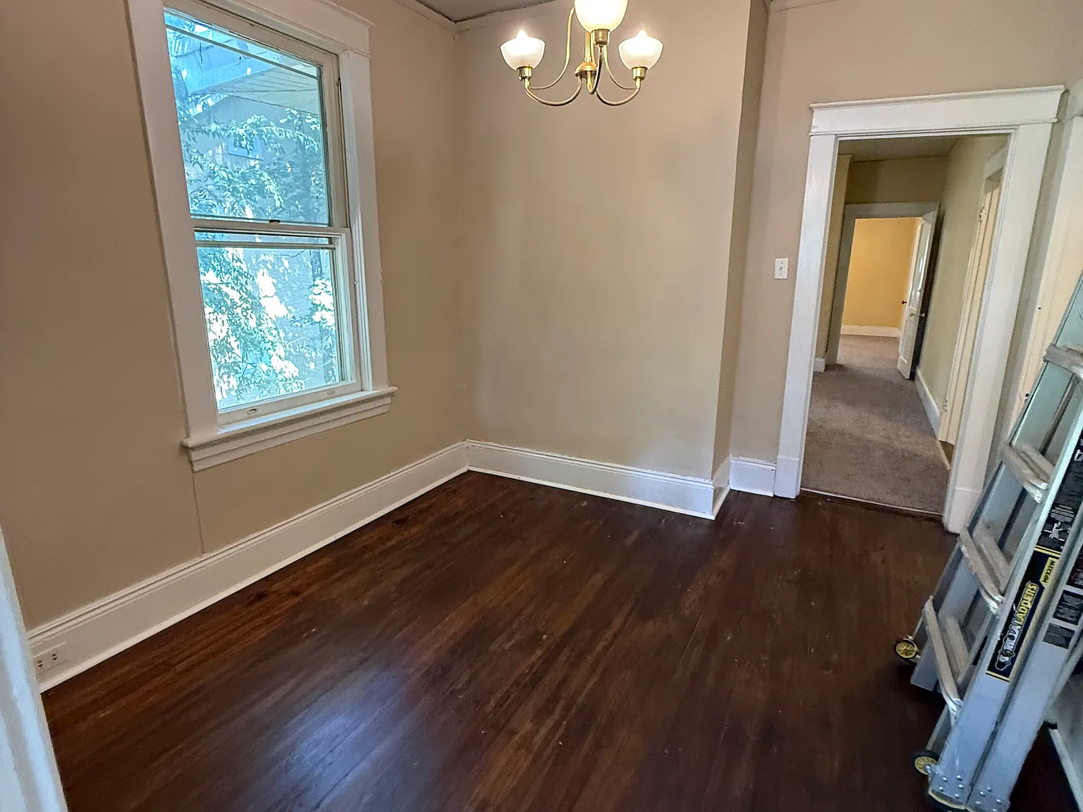 2 bed, $1,050 — Photo 3