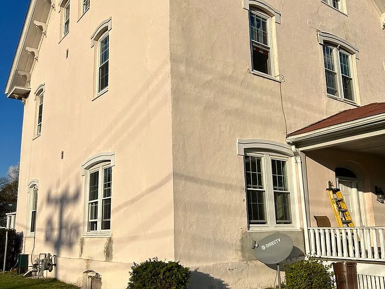 156 Main St — Photo 2