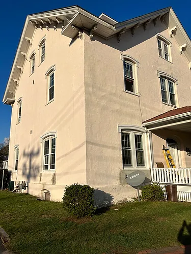 156 Main St Photo 1