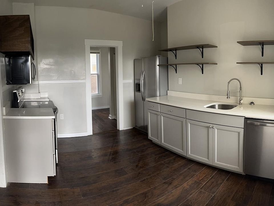1st image of 2100 Halstead Ave APT 2