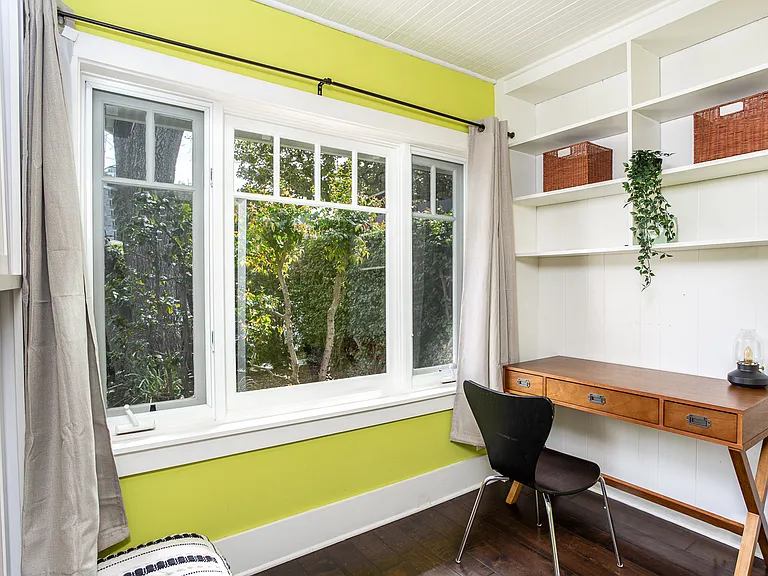 Sanborn Ave — Photo 14