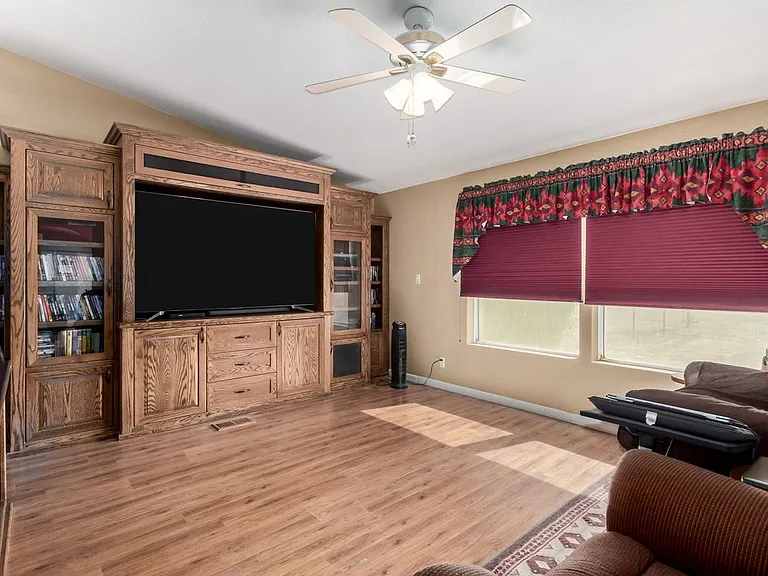 16697 W Hopi Dr — Photo 12