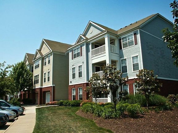 5th image of 500 Bristol Village Dr #620-201