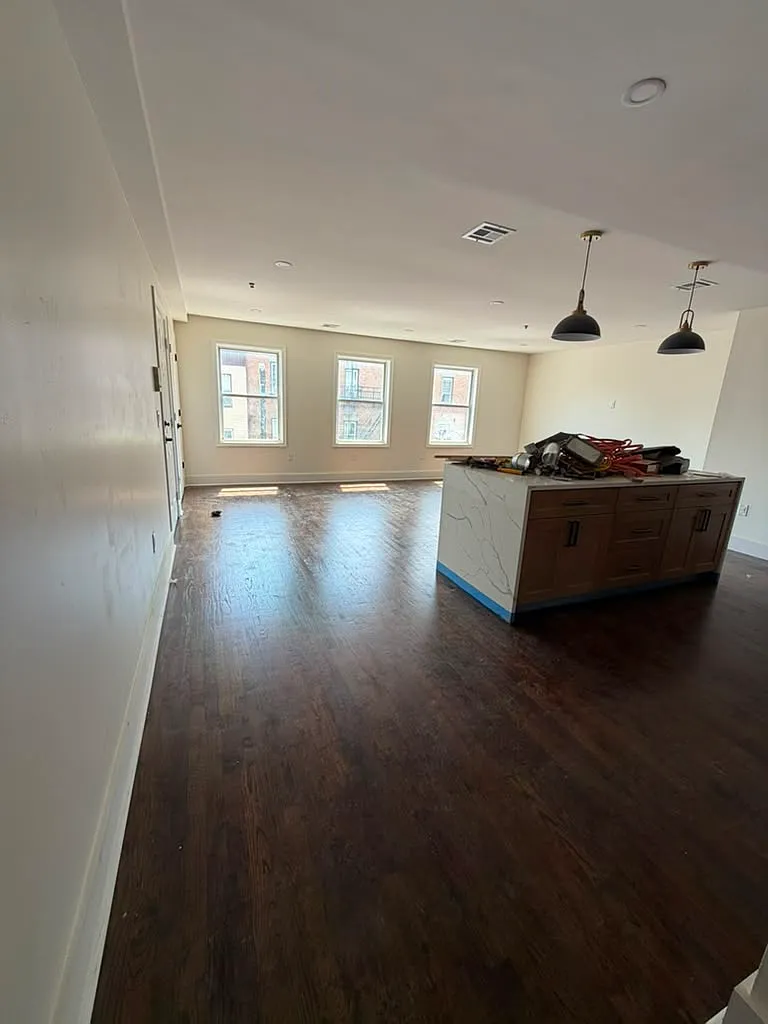 427-429 MLK DR - 3 — Photo 2
