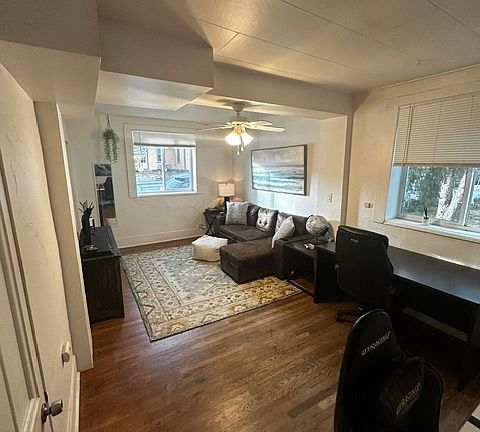 2nd image of 617 10th St
