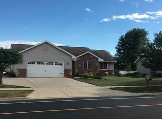 4296 E Rotamer Rd, Janesville, WI 53546