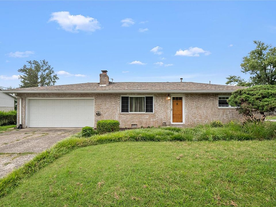 1st image of 59 University Dr
