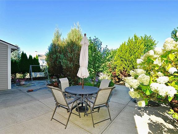 5th image of 16349 Oldenburg Cir