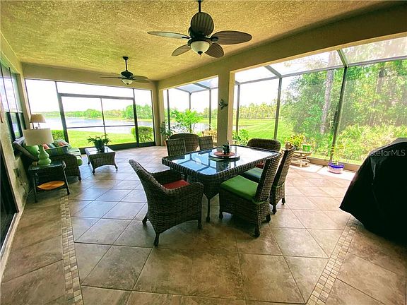 3rd image of 1327 Bonita Canyon Dr