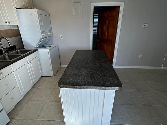 4th image of 28 Cypress Cir Unit C