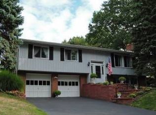 112 Woodhaven Ln, Pittsburgh, PA 15237